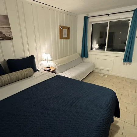 North Beach Motel Hampton Room photo