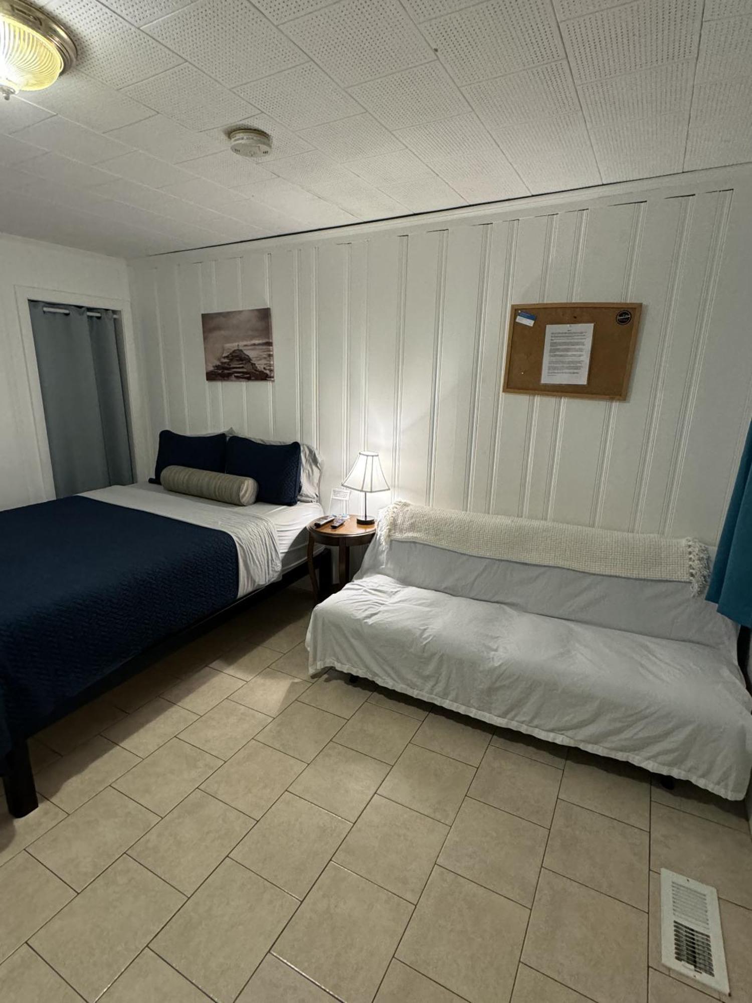 Motel North *
